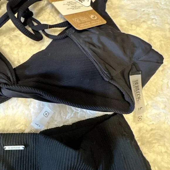 Berlook Black Two Piece Swimsuit Bikini Size Large Moderate Bottoms NEW W Bag